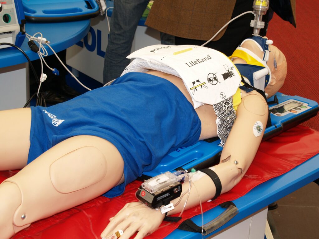 Large Randomized Trial: LUCAS Chest Compression System is Effective and  Reliable in Pre-Hospital Cardiac Arrest